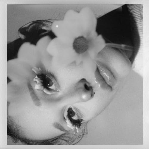 Ariana Grande Petal (Japan Deluxe Edition) (Limited Edition) 7-inch size paper jacket Japan Music CD